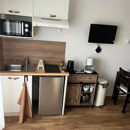 Studio Apartment *